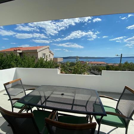 Apartman Mila Leilighet Kaštela Eksteriør bilde