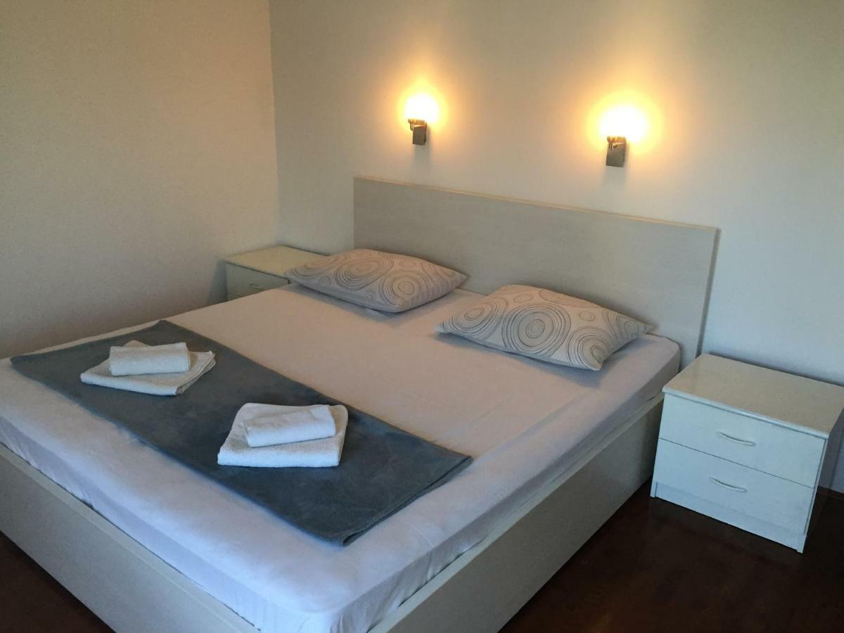 Apartman Mila Leilighet Kaštela Eksteriør bilde